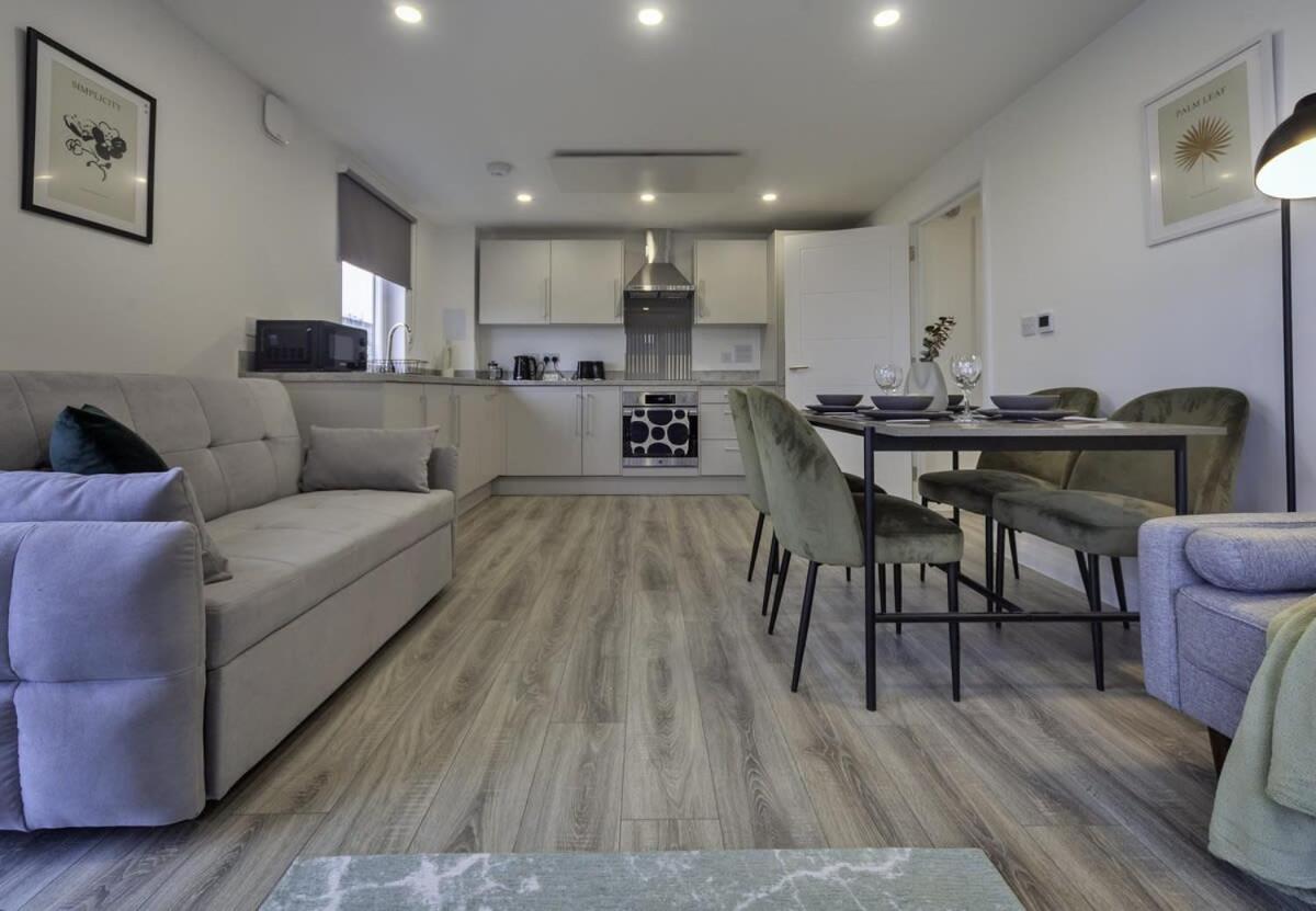 Modern And Bright 2 Bed Apartment In Ashford Άσφορντ Εξωτερικό φωτογραφία